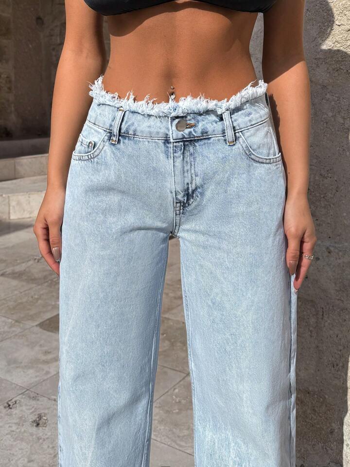 Women’s Low-Rise Wide-Leg Jeans with Frayed Trim