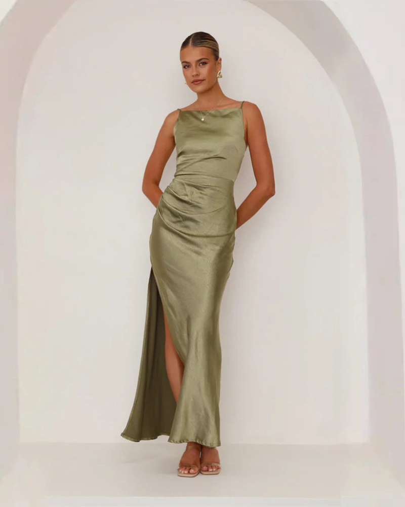 Women’s Sleeveless Maxi Dress with Straight Neckline