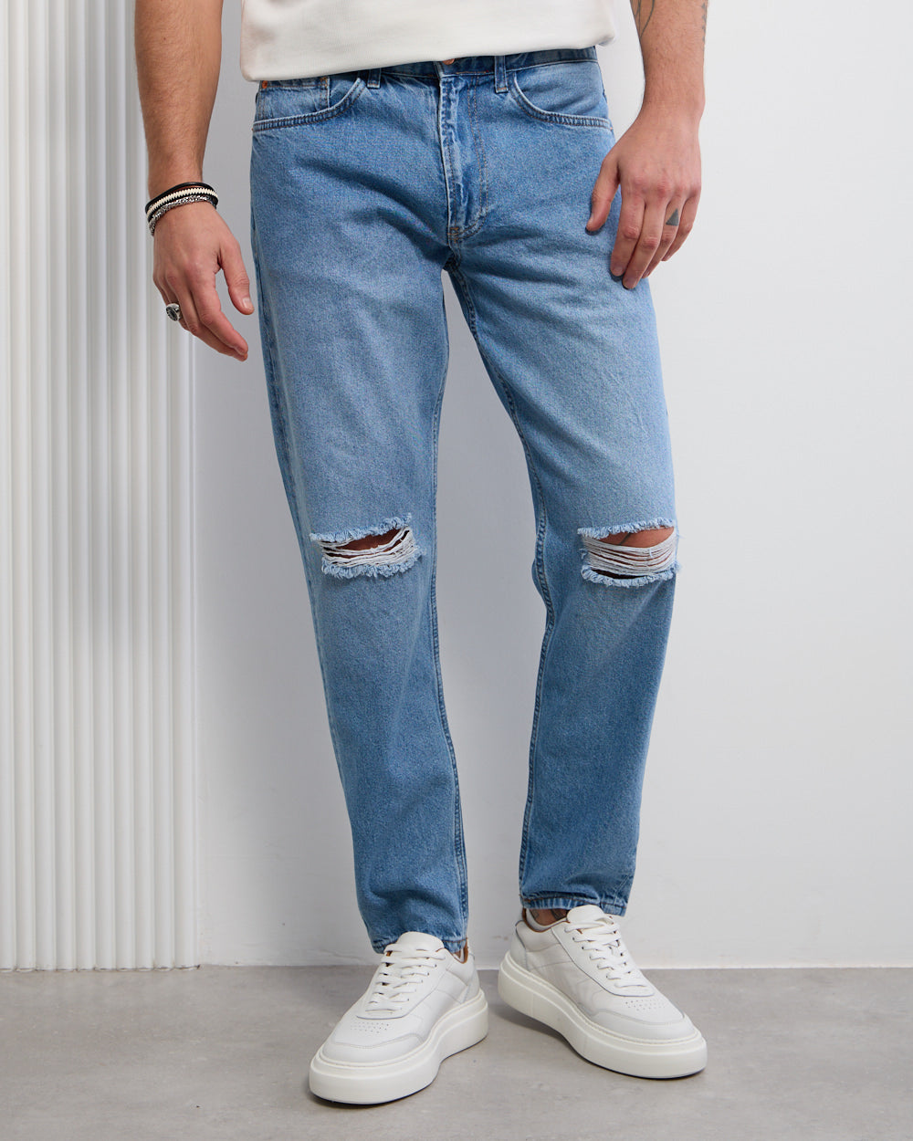 Men’s Ripped Jeans