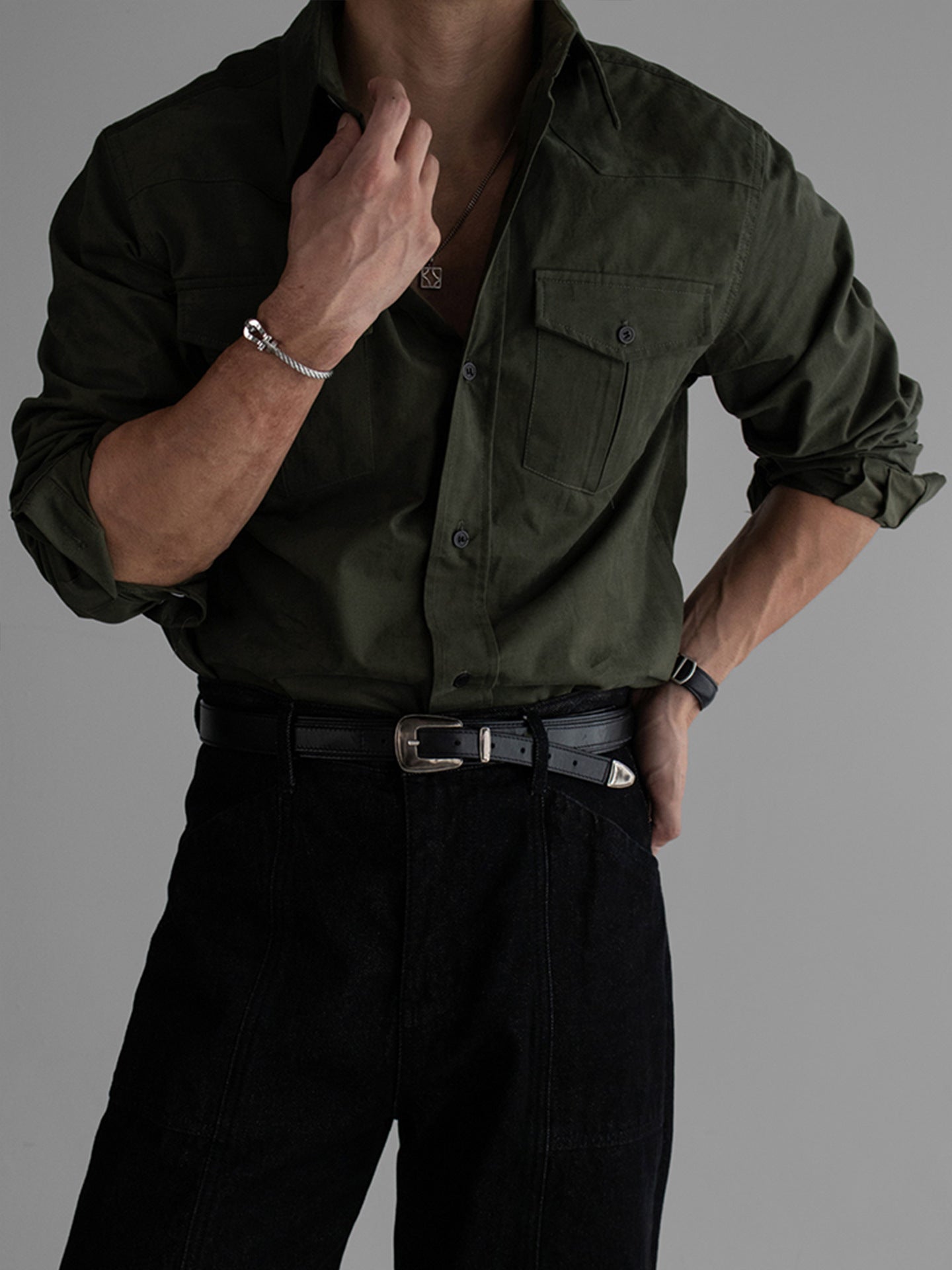 Men’s Long-Sleeved Shirt with Chest Pocket