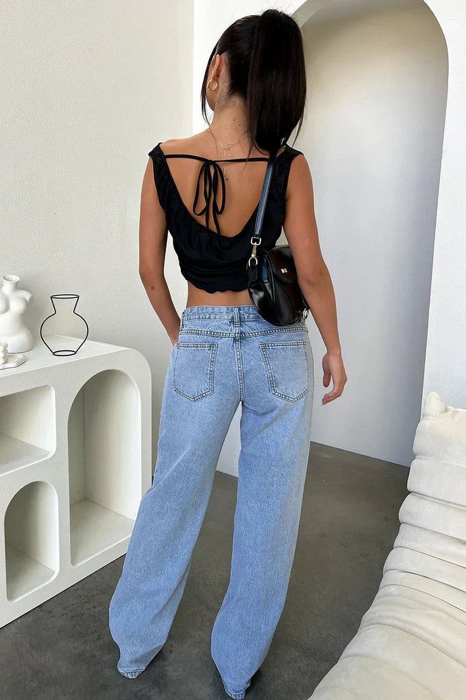 Women’s Low-Rise Wide-Leg Jeans