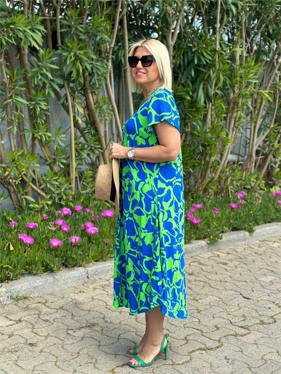 Women’s Short Sleeve Midi Dress with Abstract Print and V-Neckline