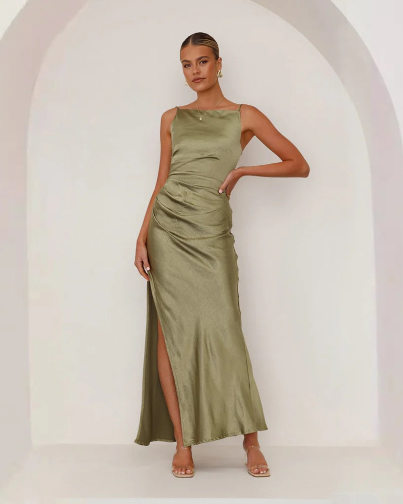 Women’s Sleeveless Maxi Dress with Straight Neckline