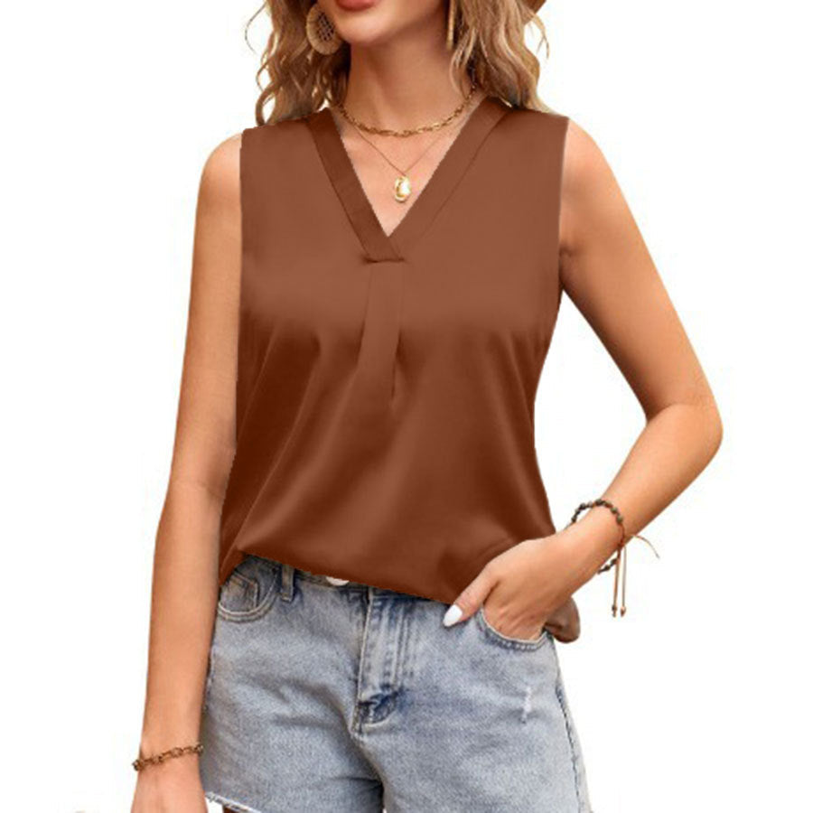 Women’s Sleeveless Top with Front Pleat