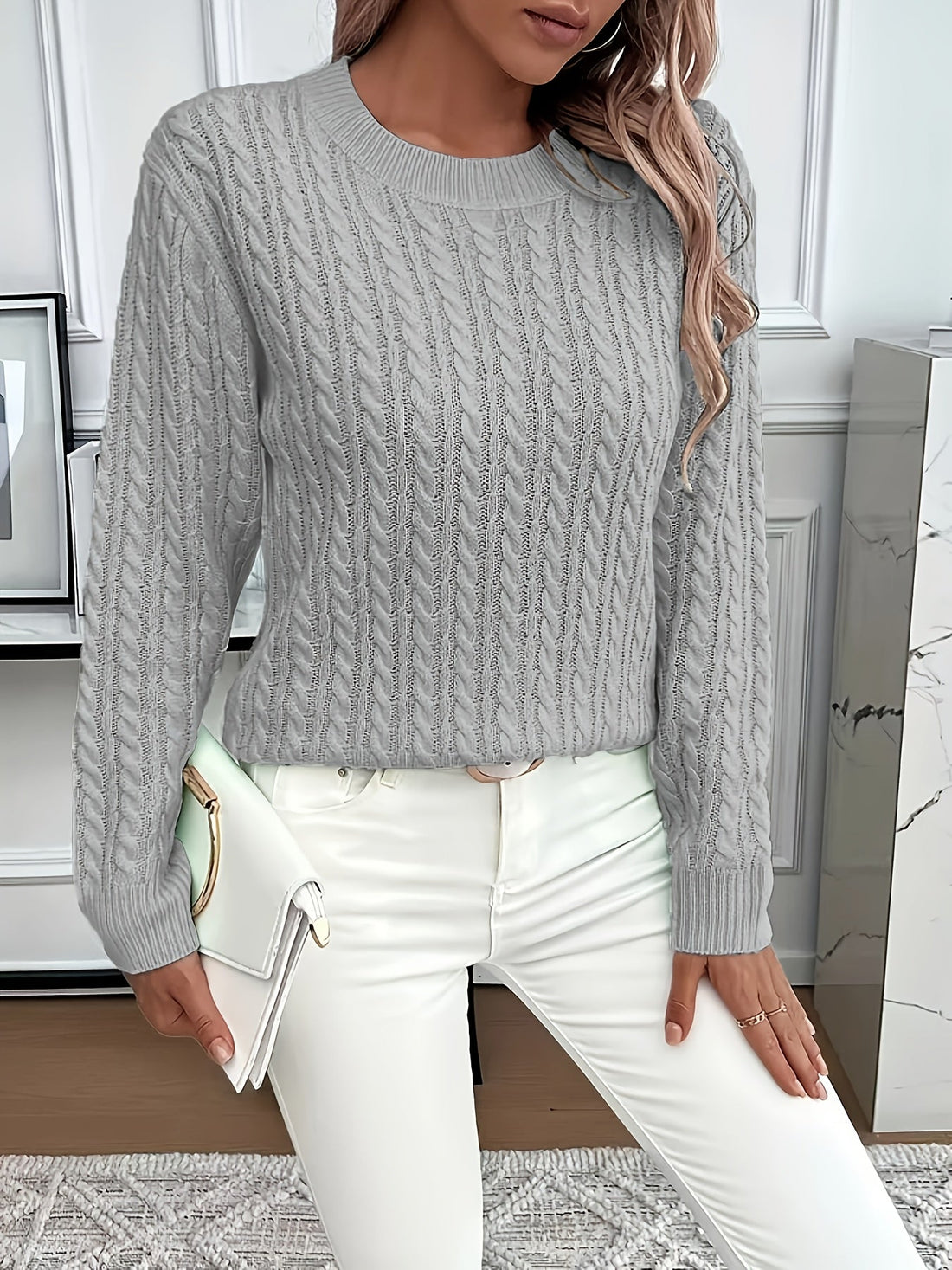 Women's Cable-Knit Round Neck Sweater