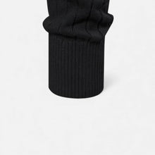 Men’s Warm Minimalist Zippered Knit Sweater