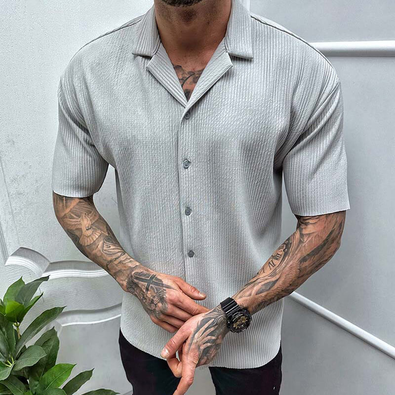 Men’s Short-Sleeve Shirt