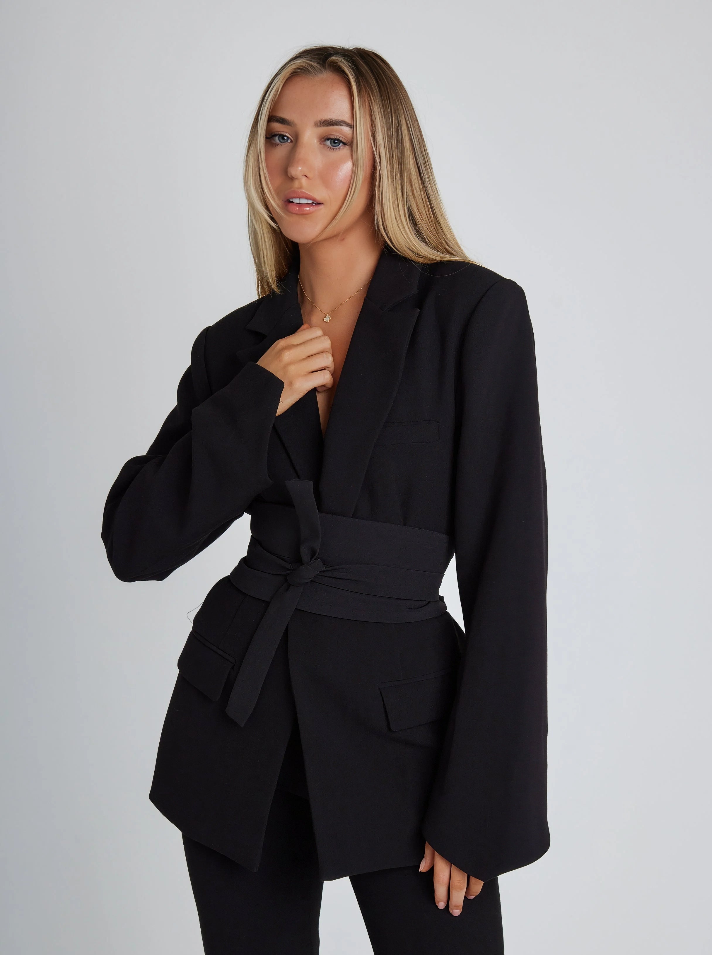 Women’s Belted Long-Sleeve Blazer