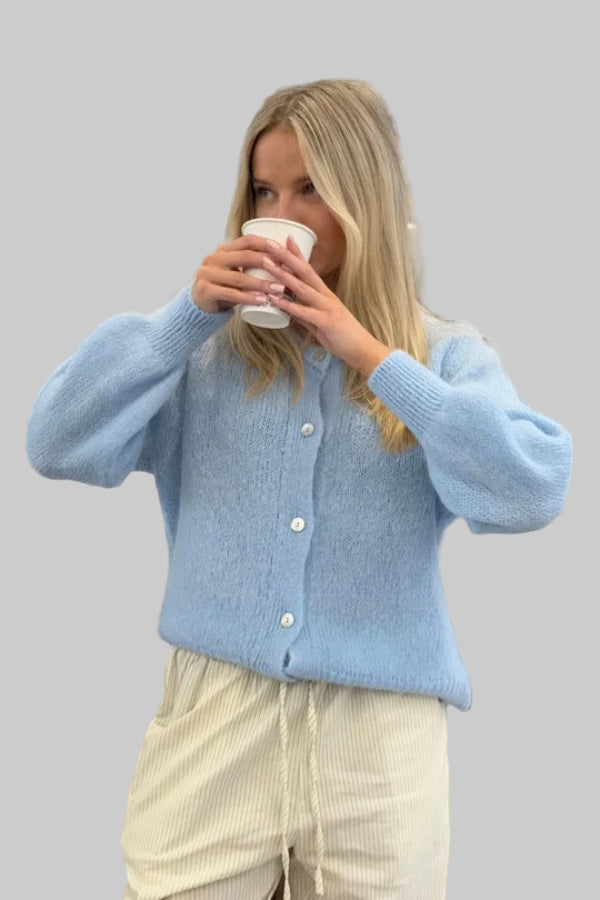 Women’s Round-Neck Buttoned Cardigan