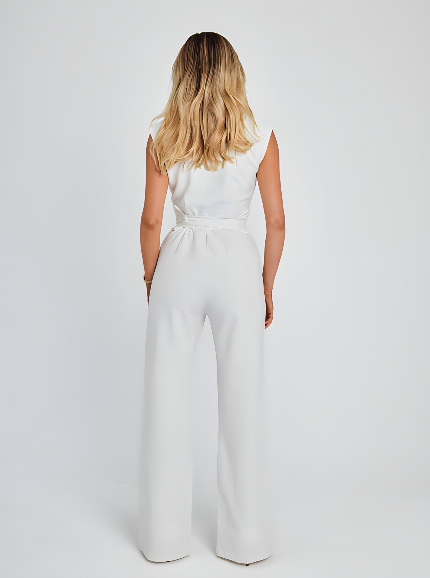 Women’s Sleeveless Jumpsuit